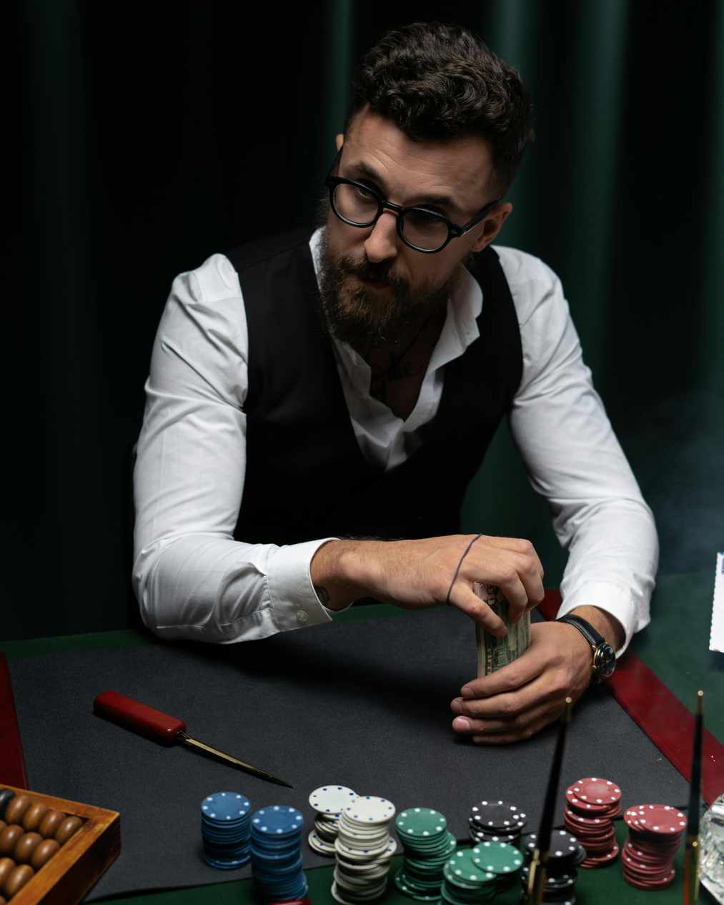 f1 casino casino or competitor: Which is better?